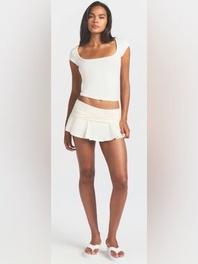 SKIMS Cotton Jersey SCOOP NECK T-SHIRT Cream Small